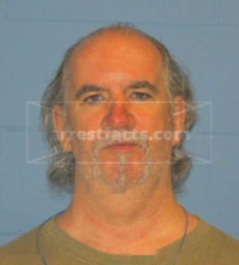Kenneth H Riscen