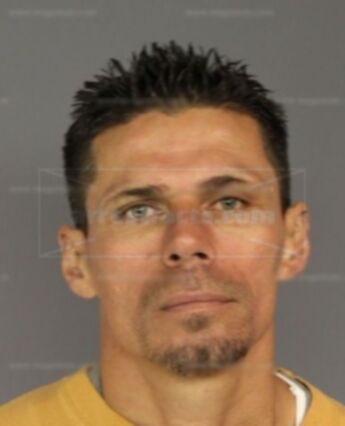 Juan D Perez