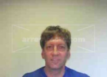 Robert J Distasi