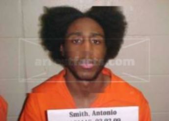 Antonio Smith