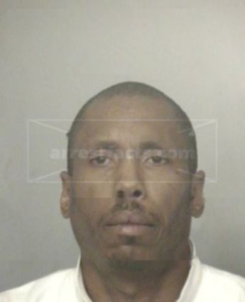 Jerry L Holt