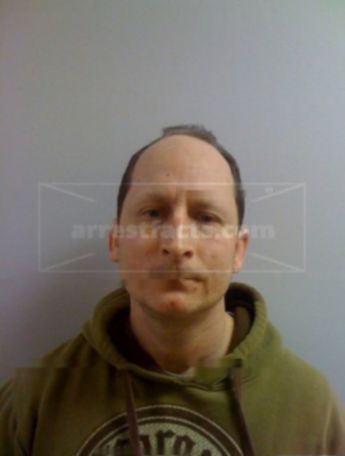 Aaron D Hunter