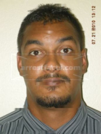 Erik L Williams