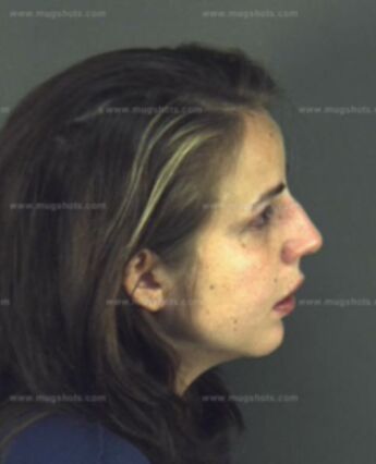 Leslie Renee Stoer