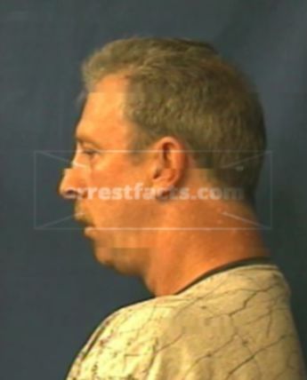 Alan R Lewallen