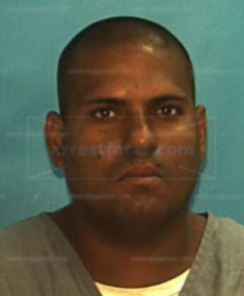 Johnny R Estrada