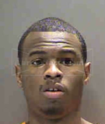 Shaquan D Leverett
