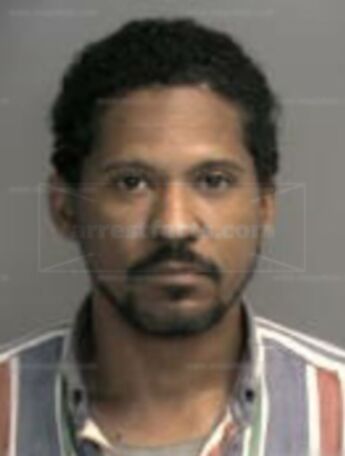 Esteban C Barrett