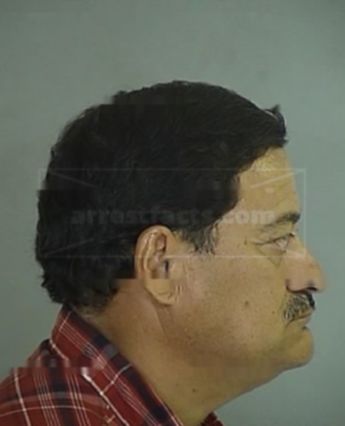 Richard M Hernandez