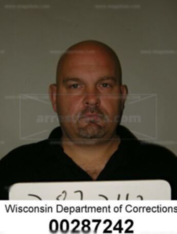Todd J Lueddecke