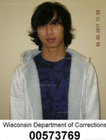 Nicholas T Le