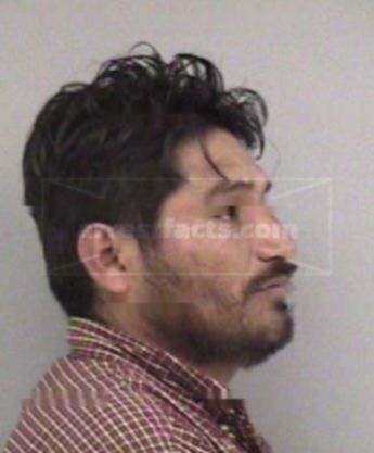 Elias R Flores