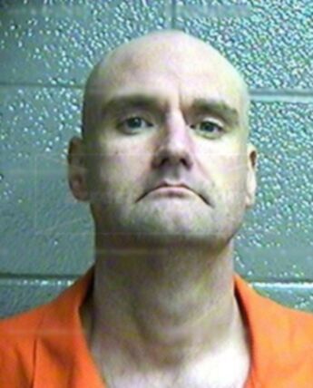Robert L Larue