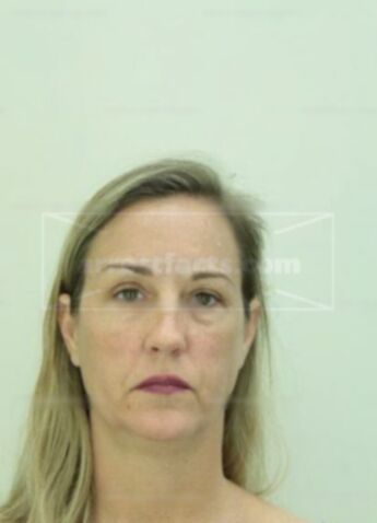 Alicia D Vanderwiere