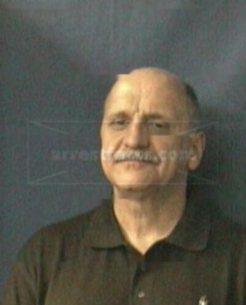 Richard D Deel