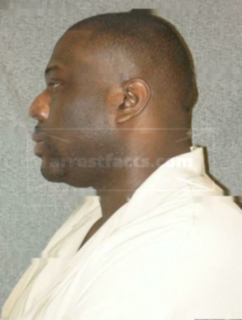 Marcus D Leonard
