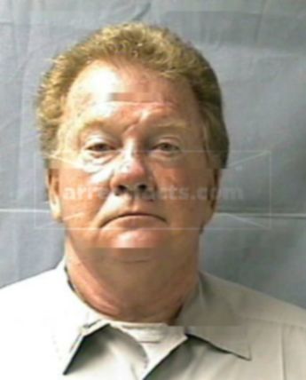 Harold D Hardesty