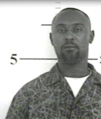 Larinzo Leon Davis