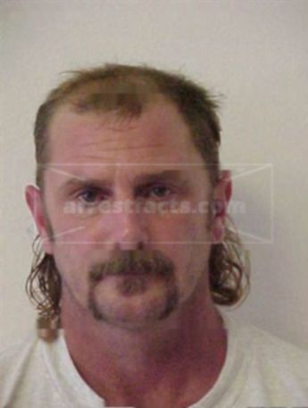 Dwayne E Zellmer
