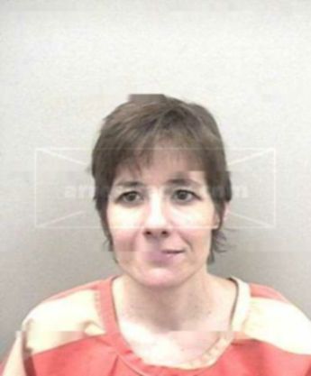 Melissa L Barclay