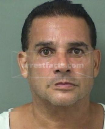 Miguel Santiago