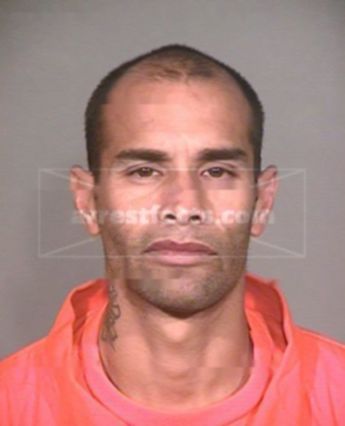 Amador L Landa