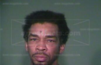 Leslie Earl Davis