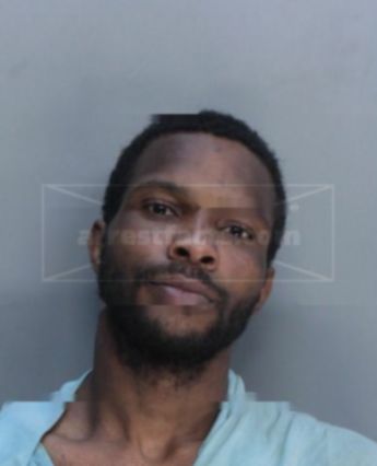 Antonio Nieves Smith