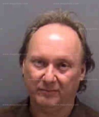 Robert Wayne Roach