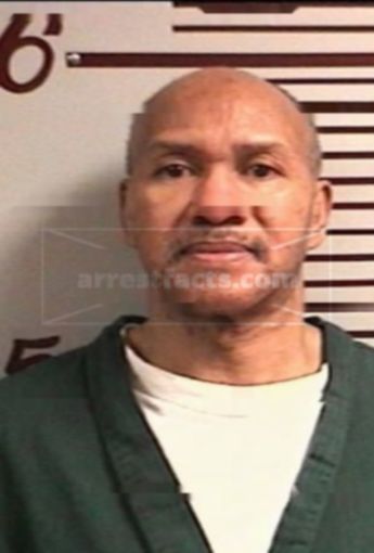 Dale R Roberson