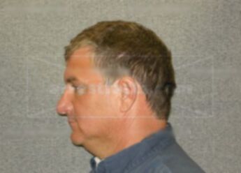 Daniel E Schmitt