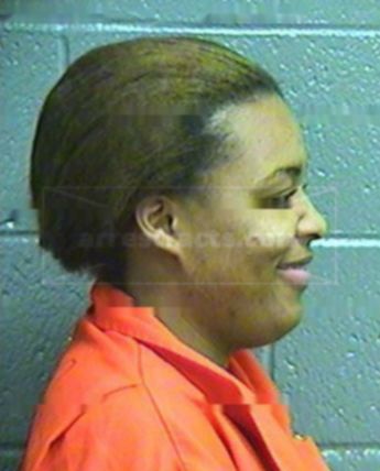 Nyhia R Wright