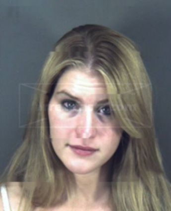 Tessa E Sanders