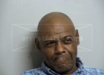 Elton Dixon