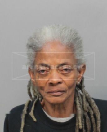 Almarie L Turner