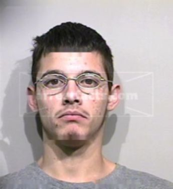 Aaron Dario Lara