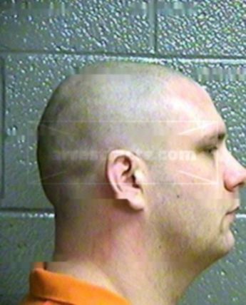 Robert L Damron