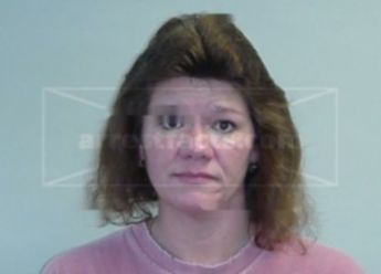 Lori L Lewis