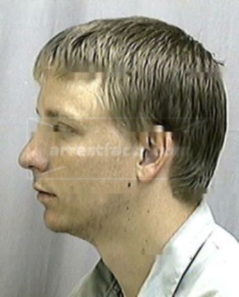 Christopher R Swartz
