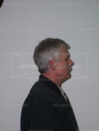 Robert R Stanke