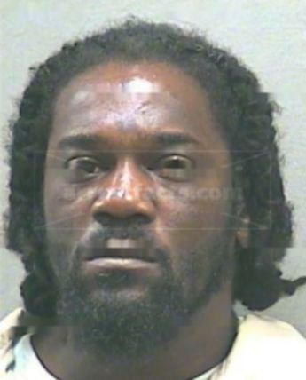 Robert L Braxton