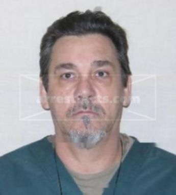 Robert D Tolbert