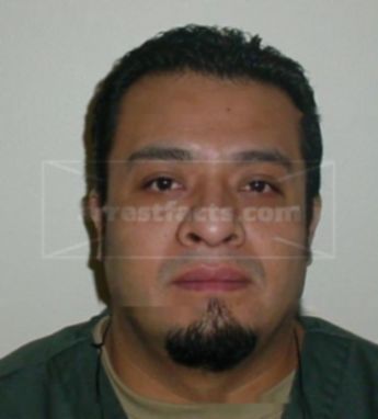 Juan L Huerta