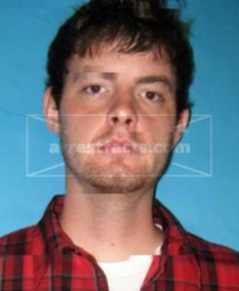 Brandon L Boggs