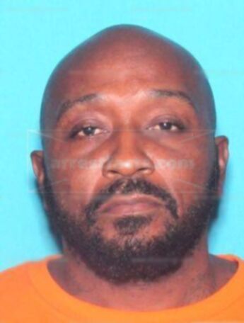 Leon L Robinson