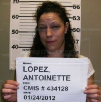 Antoinette Lopez