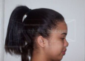 Criana D Holmes