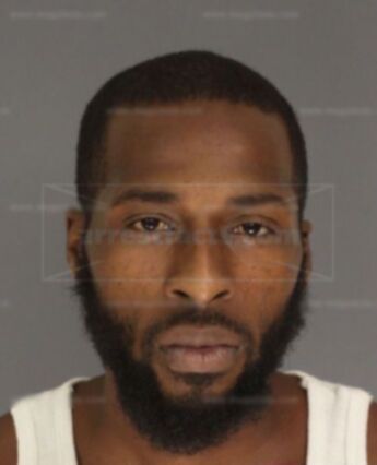 Javon D Macon