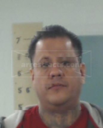 Noe Flores Hernandez