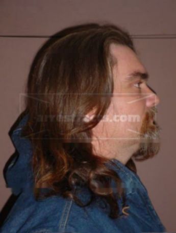 Dustin R Wallis